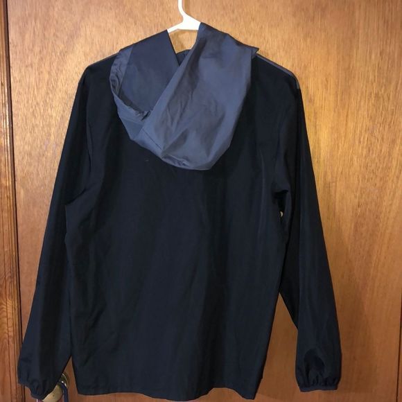 ***has flaw*** windbreaker size xs/s - Picture 5 of 6